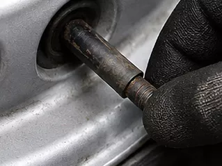 How to replace the tire valve stem